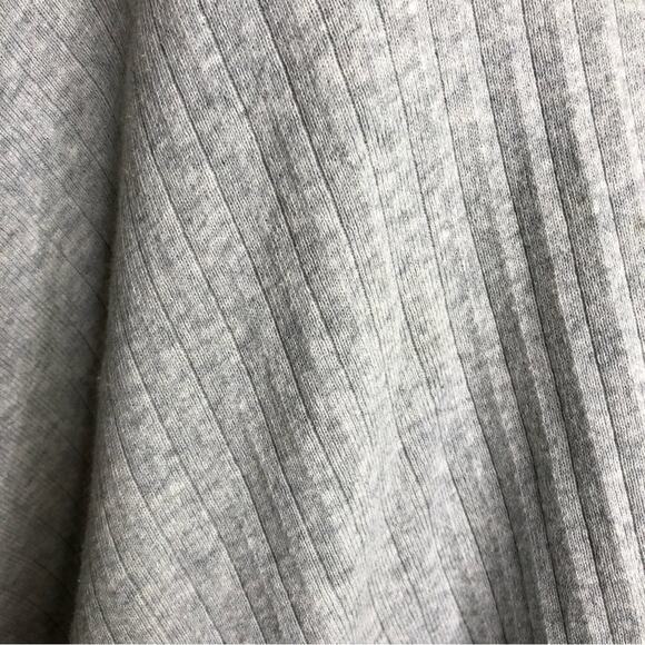 Cabi Watson light gray ribbed dolman sleeve knit sweater size Medium #5451 - Picture 8 of 14